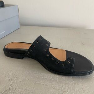 Vionic Lupita Sandals. New in box